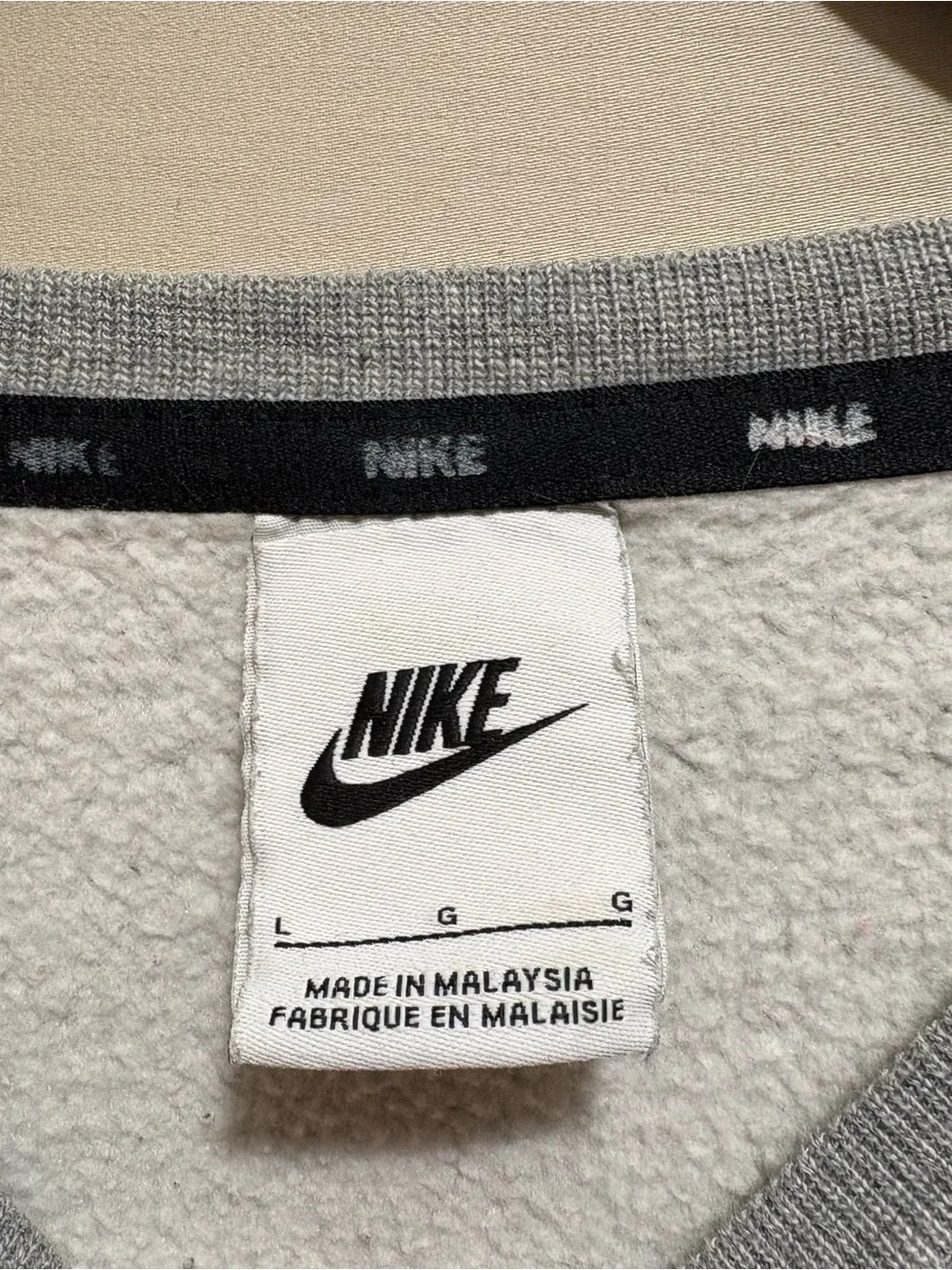 Nike Men's Size L Gray Iowa State Crewneck Sweatshirt with Gold Red Logo
